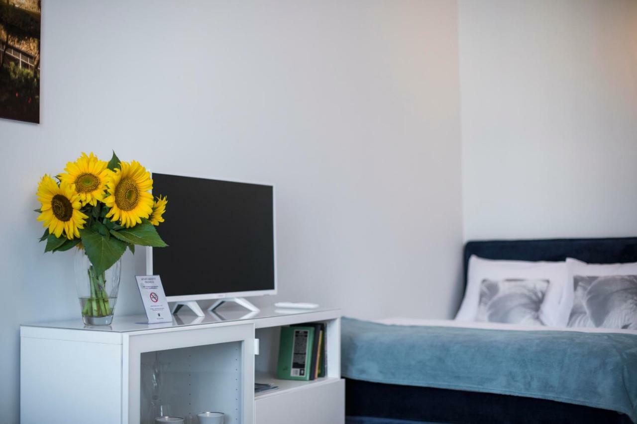 Proseco Apartments -Self Check-In- Opole Ngoại thất bức ảnh